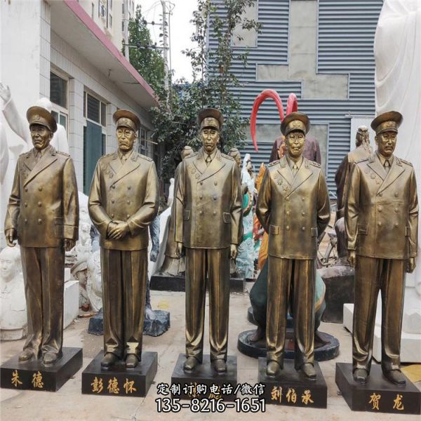 玻璃鋼仿銅景觀人物雕塑（2）
