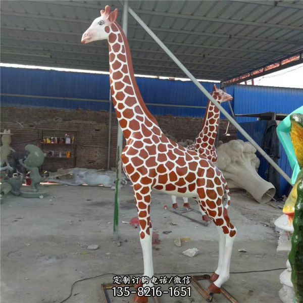 動物園玻璃鋼彩繪仿真動物戶外園林大型長頸鹿雕塑（2）