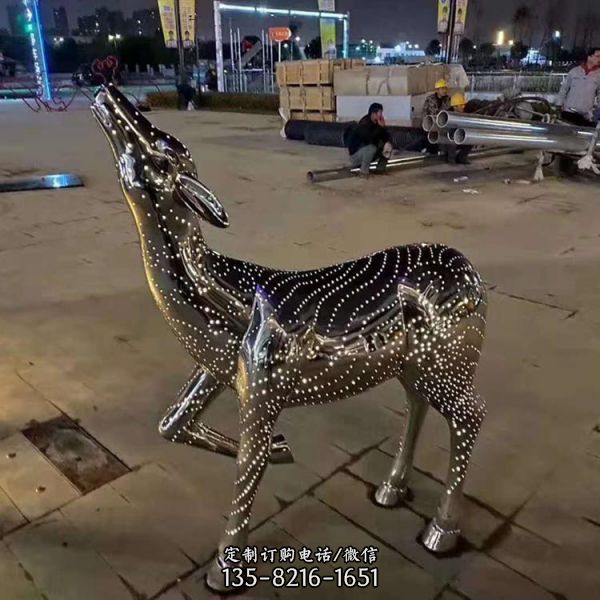 市街頭擺放不銹鋼拋光動物景觀雕塑（1）
