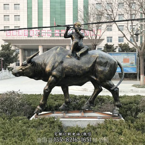 玻璃鋼仿銅農(nóng)耕民俗收糧食人物雕塑（5）