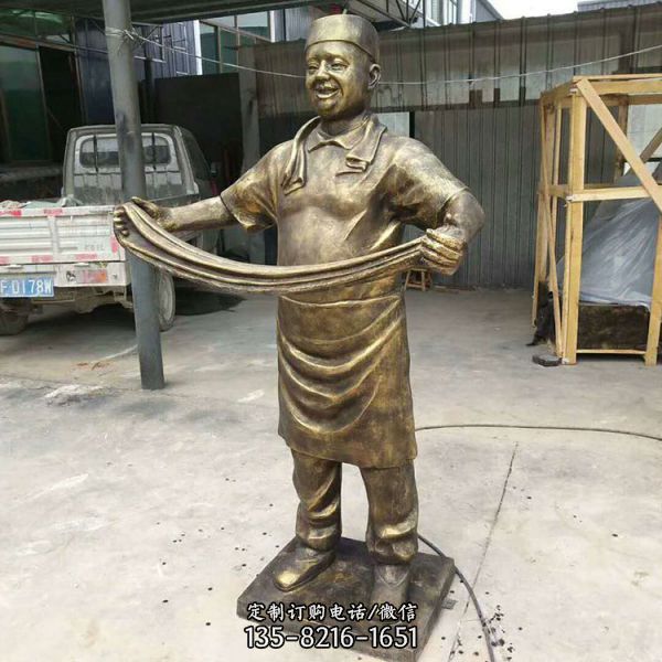 飯館門口擺放玻璃鋼仿銅廚師拉面迎賓人物雕塑（6）