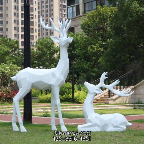 公園玻璃鋼幾何面抽象彩色鹿擺件（4）