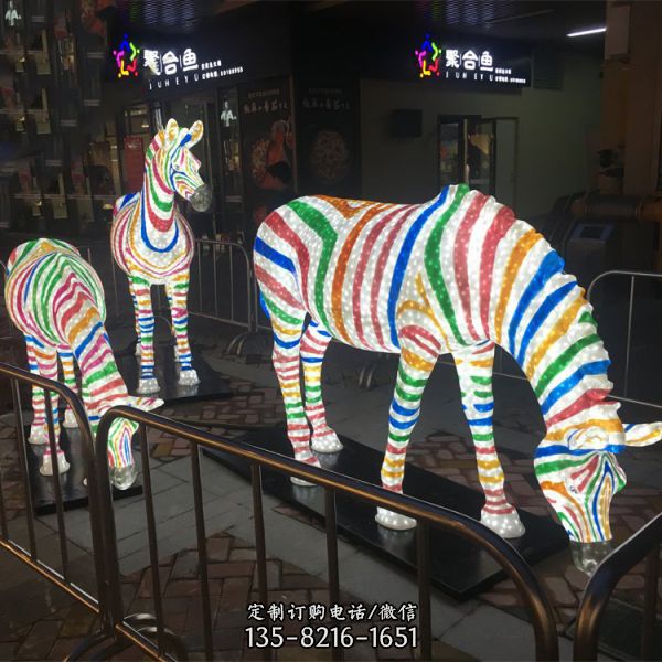 公園亮化玻璃鋼卡通發(fā)光公仔主題動物雕塑 （4）