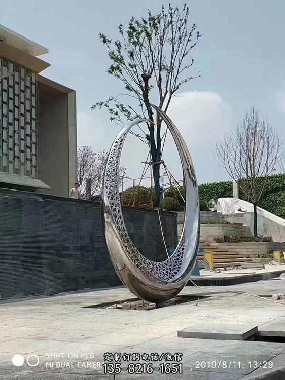 不銹鋼鏤空月亮牙雕塑 廣場水景景觀擺件（2）
