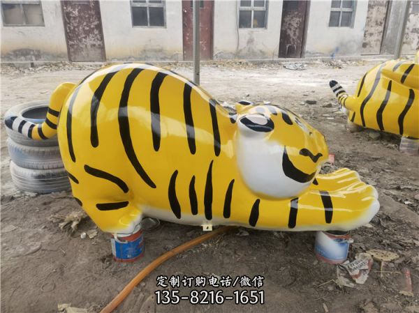 玻璃鋼卡通老虎景區動物小品雕塑擺件（2）