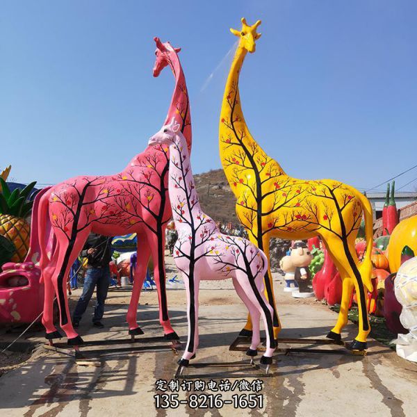 動(dòng)物園玻璃鋼彩繪大型戶外景觀長(zhǎng)頸鹿雕塑（1）