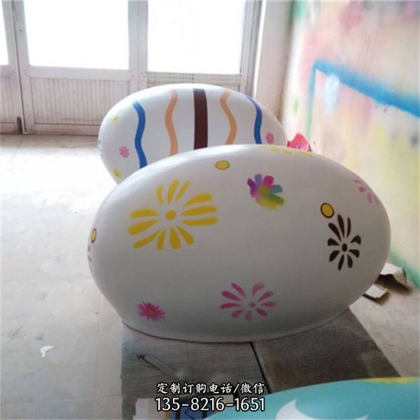 玻璃鋼彩繪卡通雞蛋廣場商場步行街景觀擺件（3）