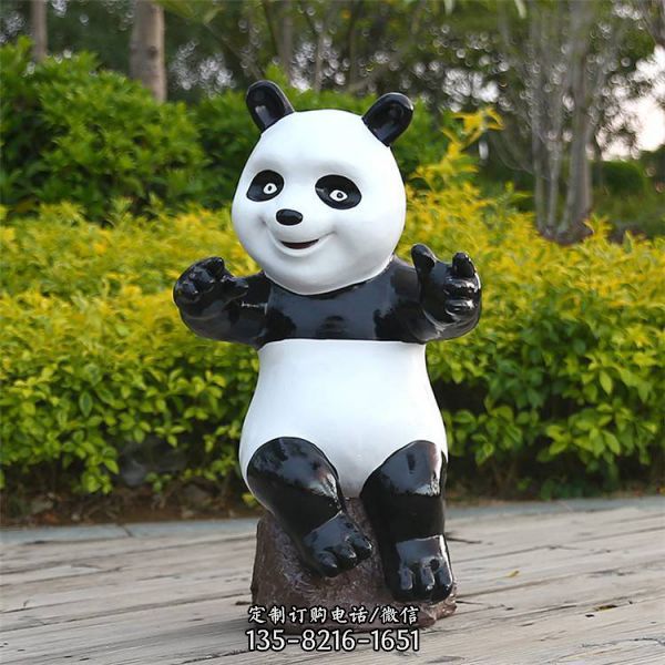 動物園玻璃鋼制品足球熊貓雕塑 （3）