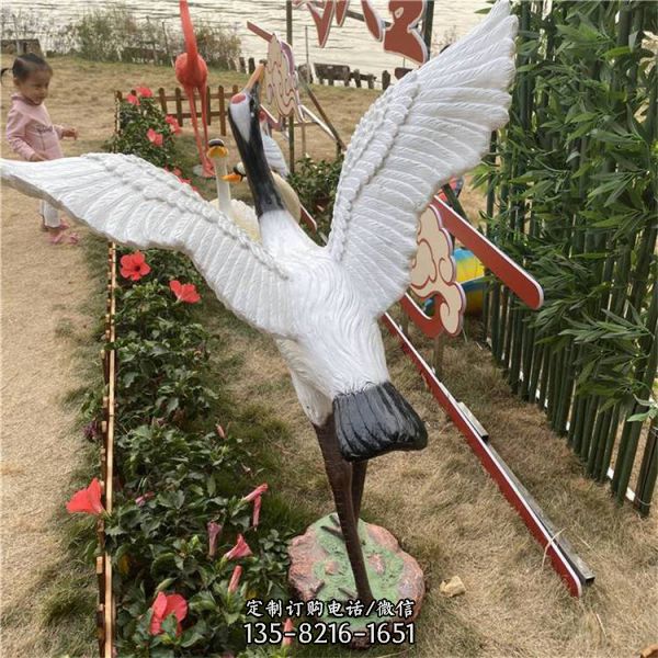 公園草坪擺放玻璃鋼仿真火烈鳥仙鶴動物雕塑（5）