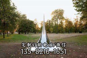 園林不銹鋼抽象精神堡壘標志雕塑（5）