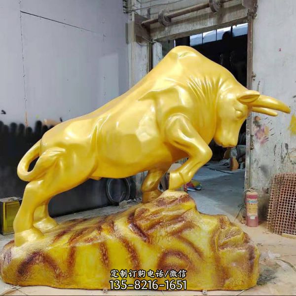 戶外園林玻璃鋼大型農耕牛雕塑