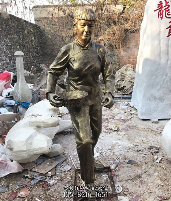 園林廣場玻璃鋼仿銅農(nóng)耕人物雕塑擺件（3）