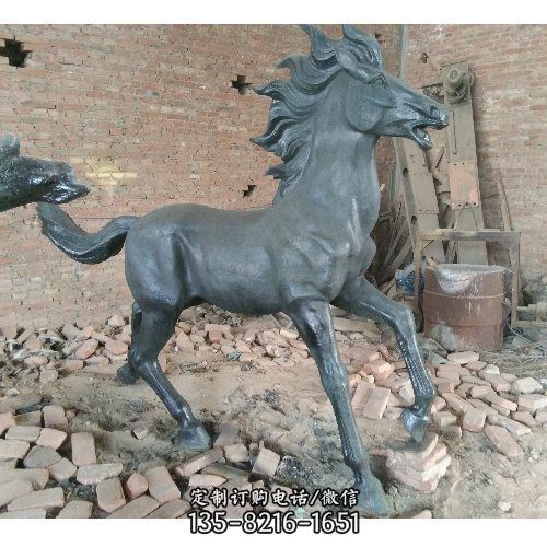 玻璃鋼仿銅城市街道大型馬兒雕塑（5）
