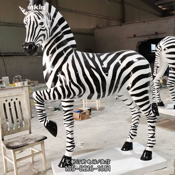 卡通美陳定制玻璃鋼仿真 動物雕塑（4）