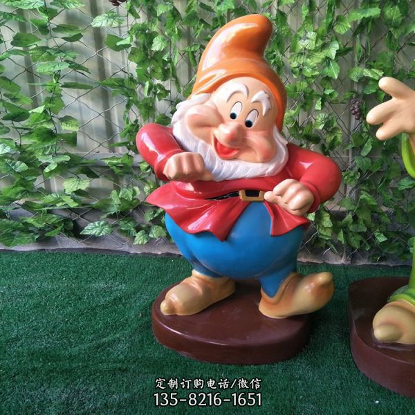大型城市廣場(chǎng)玻璃鋼卡通公仔幼兒園彩繪動(dòng)漫人物設(shè)計(jì)雕塑（5）