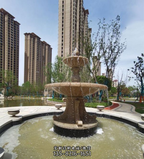 小區(qū)花園擺放黃銹石噴泉流水景觀雕塑（5）