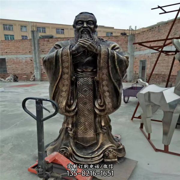仿銅古代人像雕塑體育館門口美陳（4）