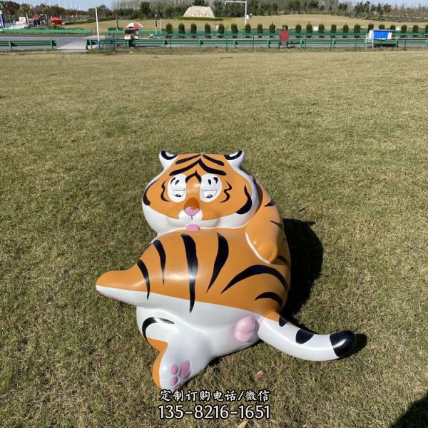 虎年吉祥物擺件新春生肖動物裝飾擺件卡通老虎雕塑（2）