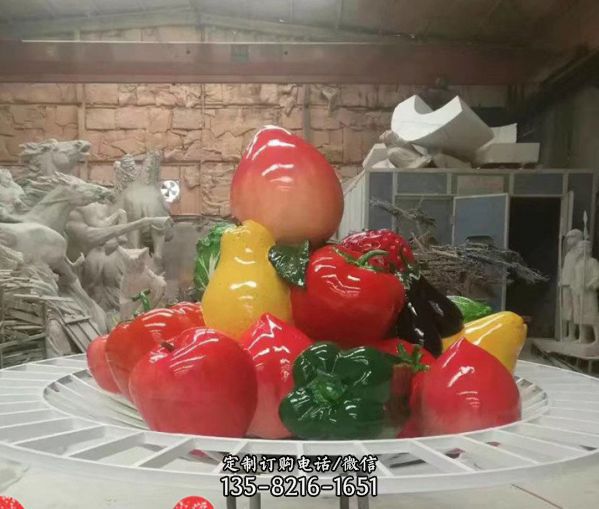 商場美陳裝飾品擺件玻璃鋼卡通雕塑（4）