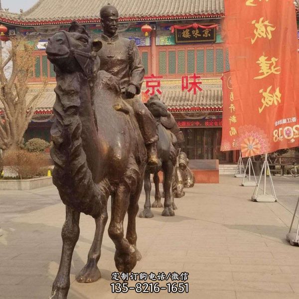  商業(yè)街玻璃鋼沙漠之舟駱駝模型雕塑 （1）