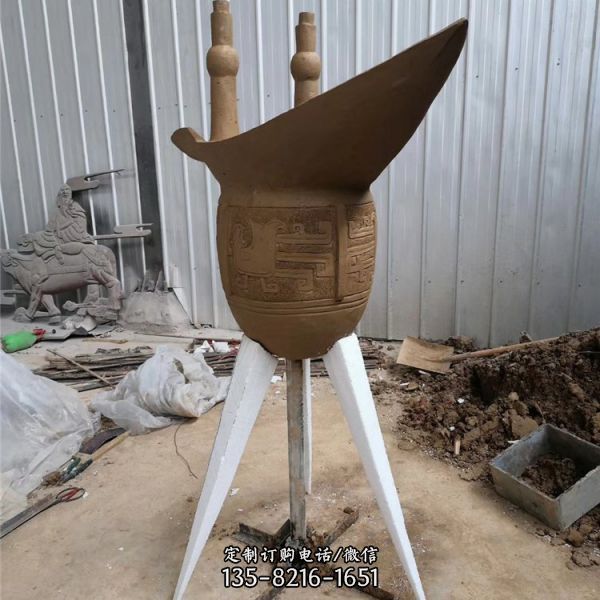 玻璃鋼仿銅 三角酒樽雕塑定制（5）