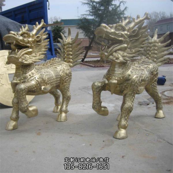 別墅小區玻璃鋼仿銅神獸麒麟雕塑（3）