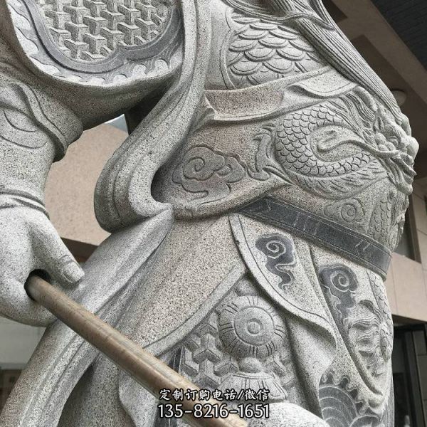 寺院擺放大刀關羽站像青石雕刻韋陀佛像（4）