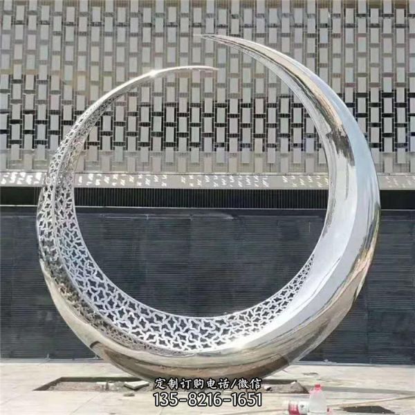 不銹鋼鏤空戶(hù)外園林圓環(huán)雕塑