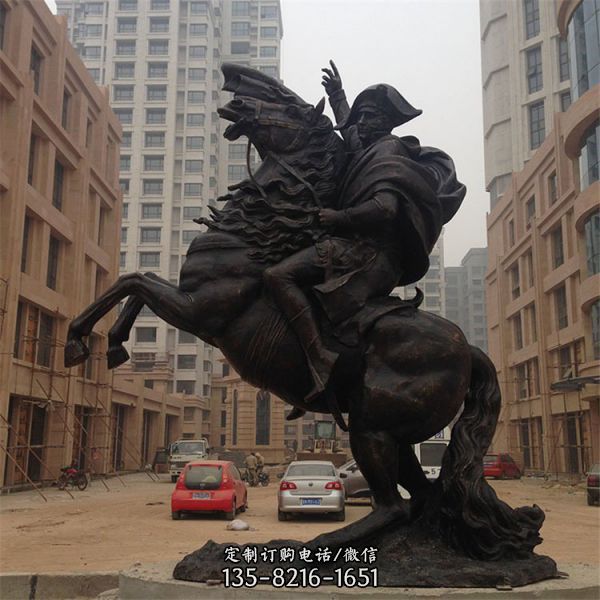 廣場小區擺放玻璃鋼仿銅馬雕塑戰車景觀小品（1）