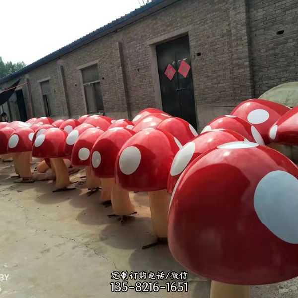 大型仿真卡通人物造型雕像（4）