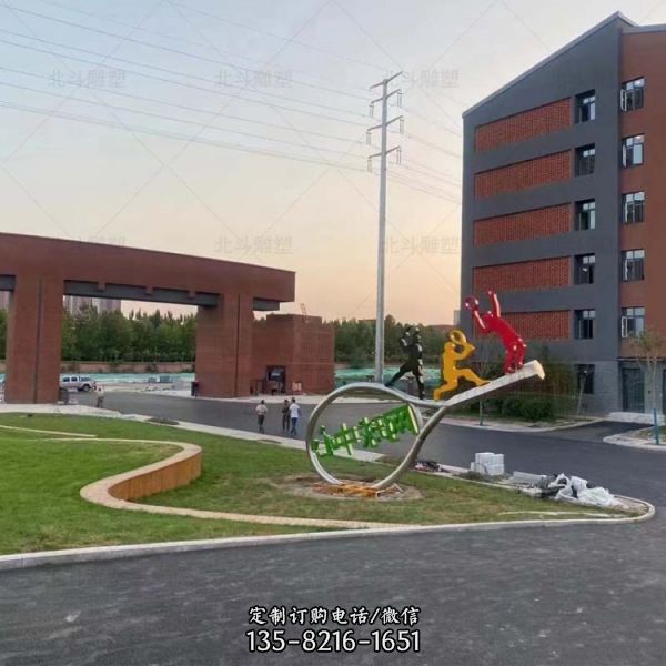 戶外公園大型不銹鋼體育人物羽毛球雕塑（4）