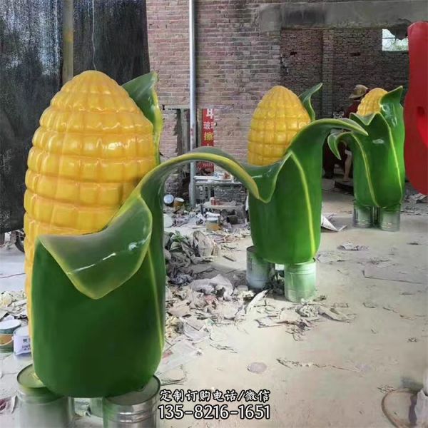 農場玻璃鋼仿真玉米雕塑（4）
