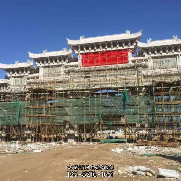 寺廟門口擺放青石仿古雕刻牌坊雕塑（3）