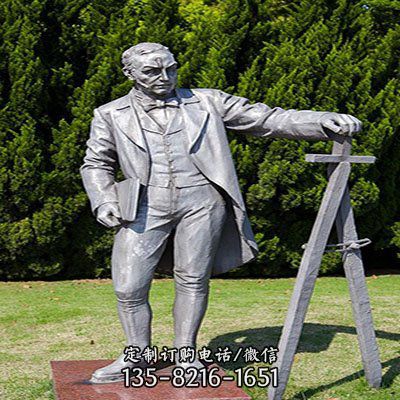 公園廣場擺放花崗巖人物景觀雕塑（1）
