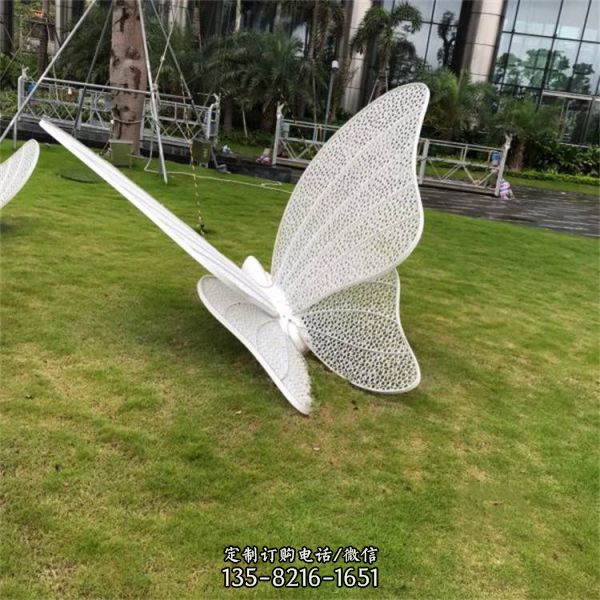不銹鋼鏤空發光蝴蝶公園草坪擺件（1）