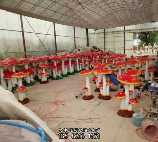 玻璃鋼仿真卡通動物景觀雕塑擺件（6）