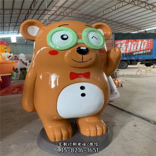 游樂園擺放玻璃鋼卡通動物雕塑（2）