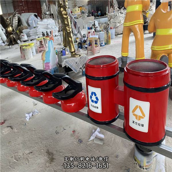 玻璃鋼滅火器造型垃圾桶 公交站宣傳雕塑（5）