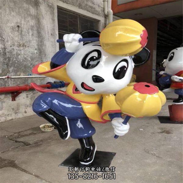 玻璃鋼卡通功夫熊貓?jiān)煨陀螛?lè)園商場(chǎng)擺件雕塑（1）