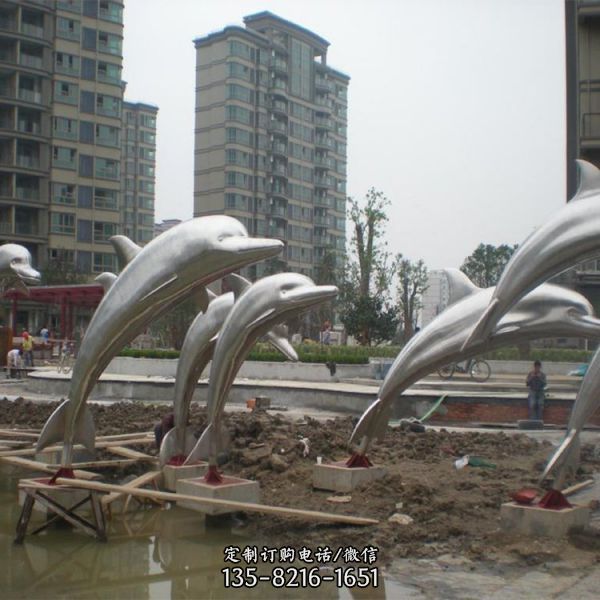 大型不銹鋼鏡面海洋動(dòng)物 跳躍的海豚雕塑（3）