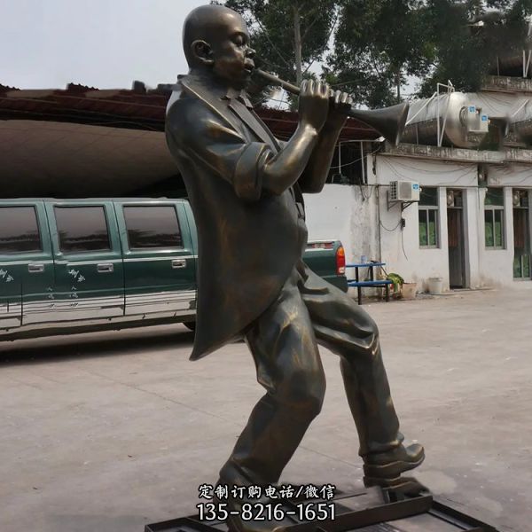城市街道玻璃鋼仿銅創意人物景觀雕塑（2）