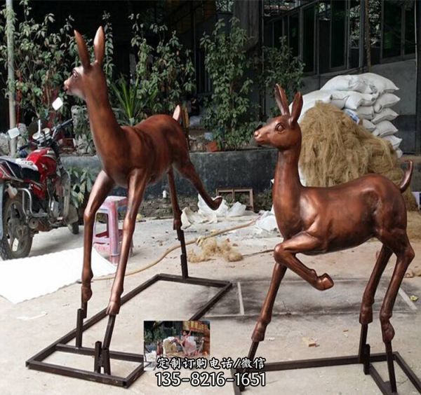 商業街卡通人物動物玻璃鋼雕塑（3）
