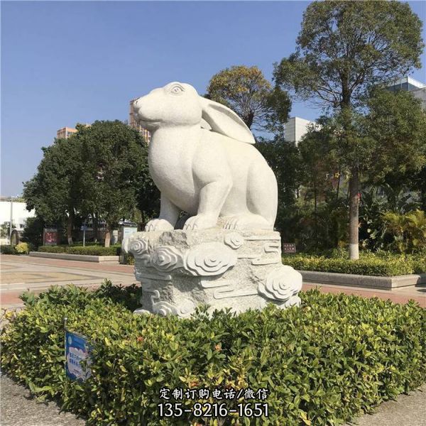 公園擺放十二生肖動物石雕（5）