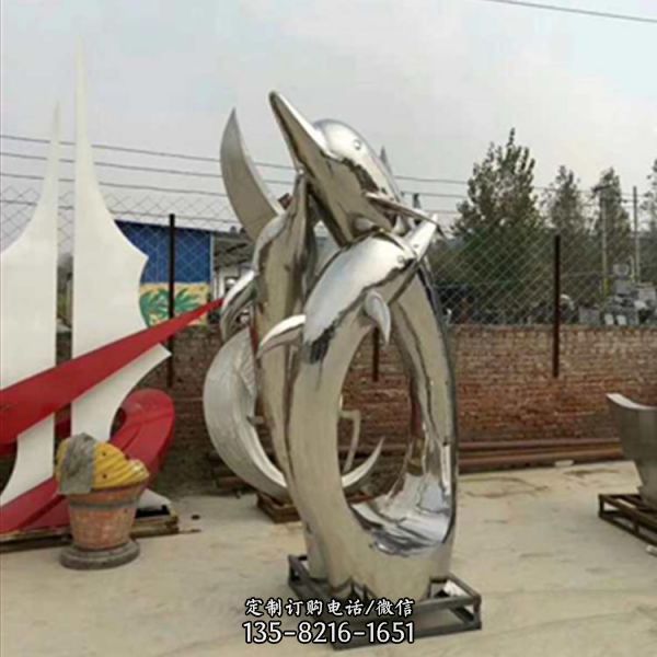 戶外大型不銹鋼創(chuàng)意景觀雕塑擺件（4）