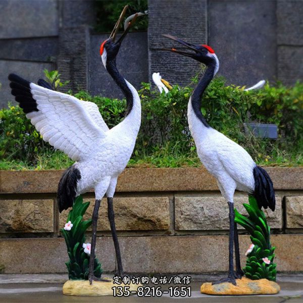 公園廣場擺放玻璃鋼大型仿真仙鶴雕塑（5）
