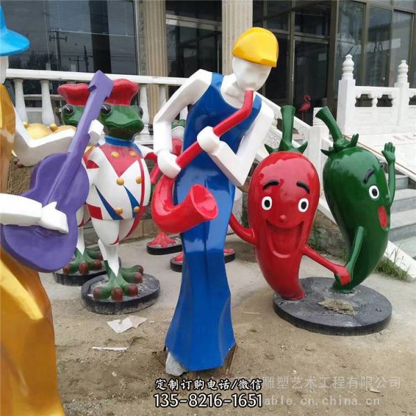 樓盤小區擺放玻璃鋼抽象卡通人物雕塑（2）