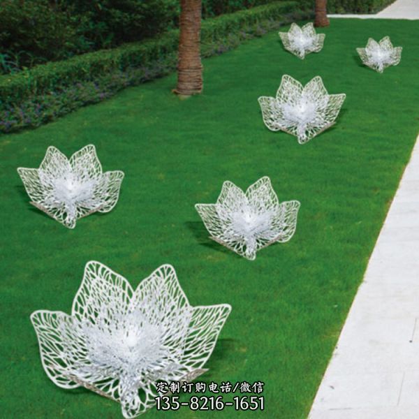 園林公園擺放不銹鋼鏤空蓮花雕塑（2）