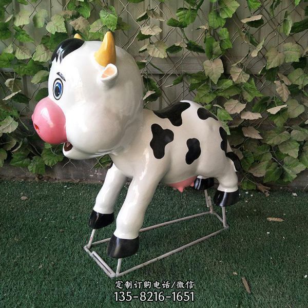 園林戶外公園動(dòng)物擺件玻璃鋼卡通小奶牛