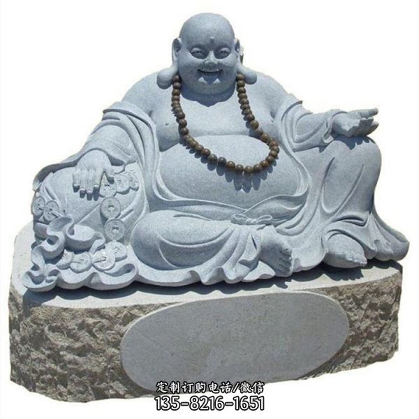 寺廟擺放漢白玉彌勒佛像（1）