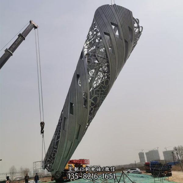 廣場304不銹鋼鏤空火炬LED燈雕像（3）
